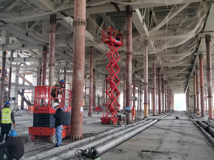 五大联赛在线平台高空作业车为北京冬奥会项目建设加速