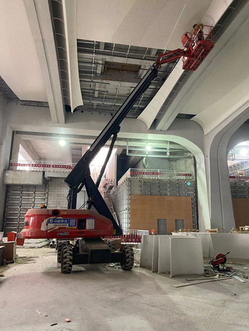 雄安高铁站里面的一抹蓝！五大联赛在线平台助力国家重大项目建设-4.jpg