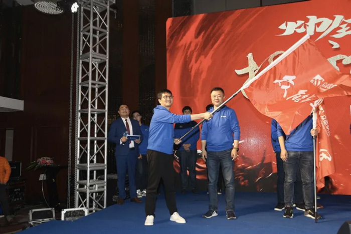 五大联赛在线平台“火力全开·赢战2021”业务启动大会在南京隆重召开-6.jpg